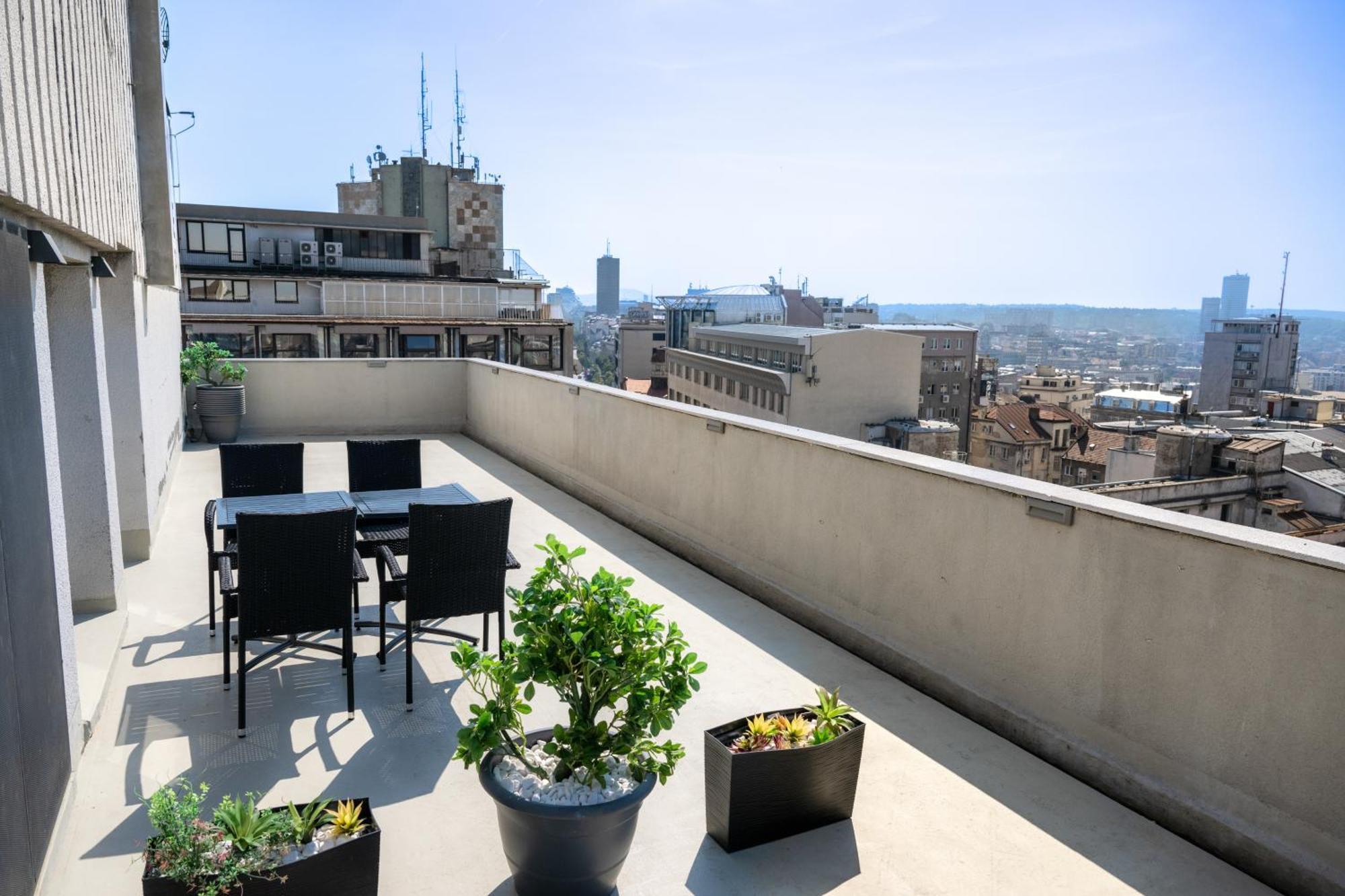 Rooftop Отель 4*