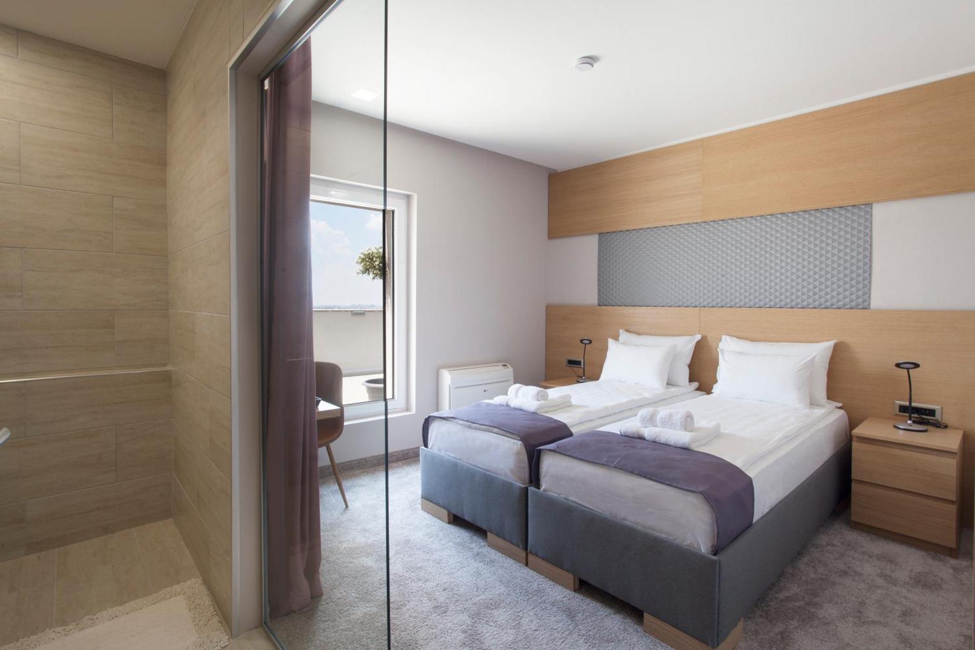 Rooftop 4* Белград